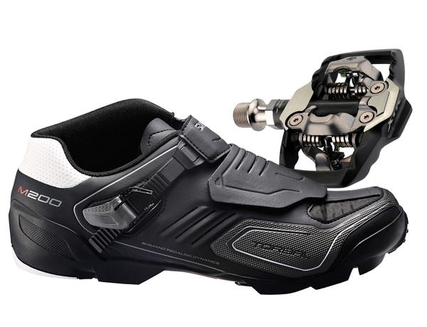 Shimano SH-M200 MTB Shoes & PD-M9020 Pedal Combo