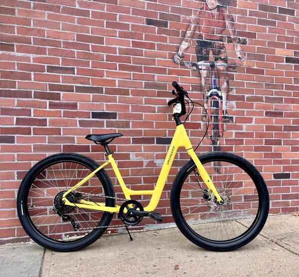 Specialized Roll 3.0 Low Entry - 2025 DEMO