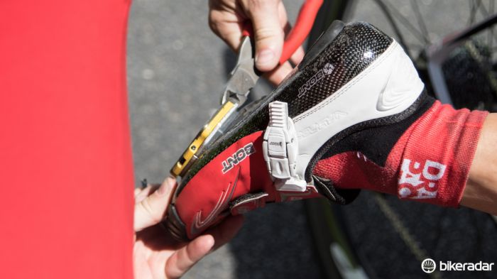 A quick fix to a cleat before the stage start