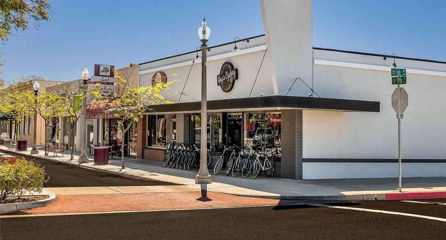 Roy's Cyclery storefront