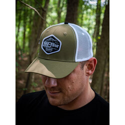 One With Outfitters Free-Flite Hat | curved surplus/white