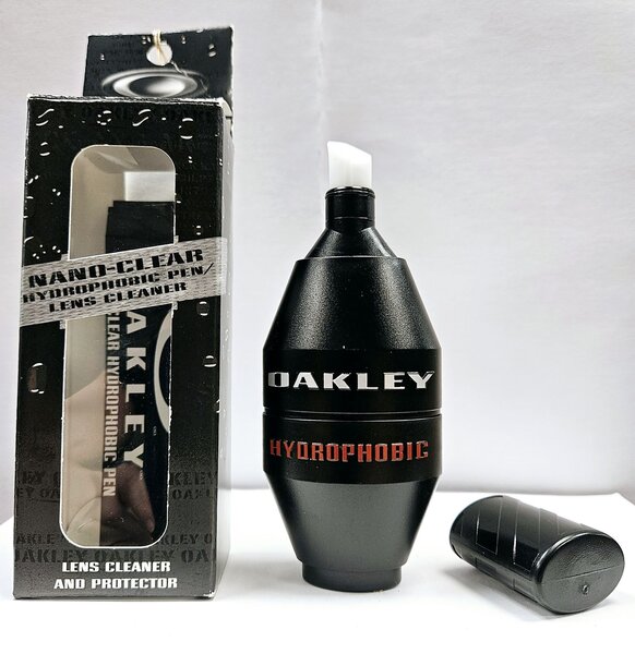 Oakley Oakley Nano Clear Lens Cleaner + Hydrophobic Ray's Bike Shop Midland, Clare, and Bay