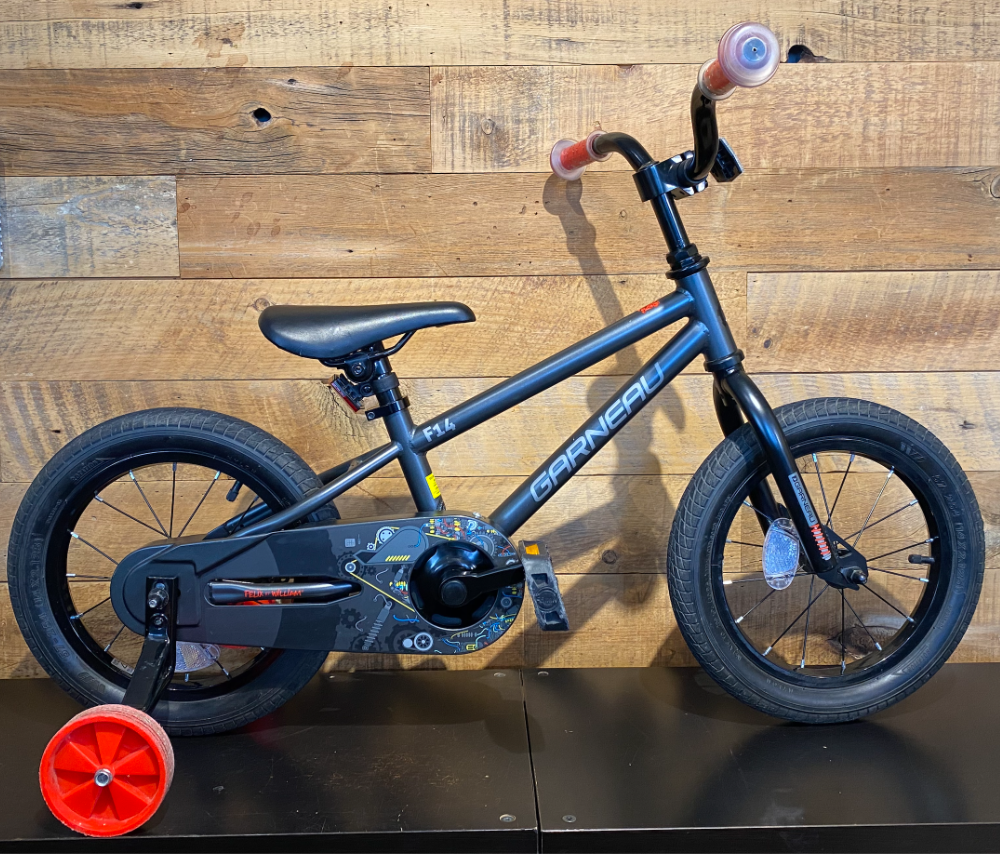 Garneau USED F14" Kids Bike w/Training Wheels Charcoal Mechanic Gears