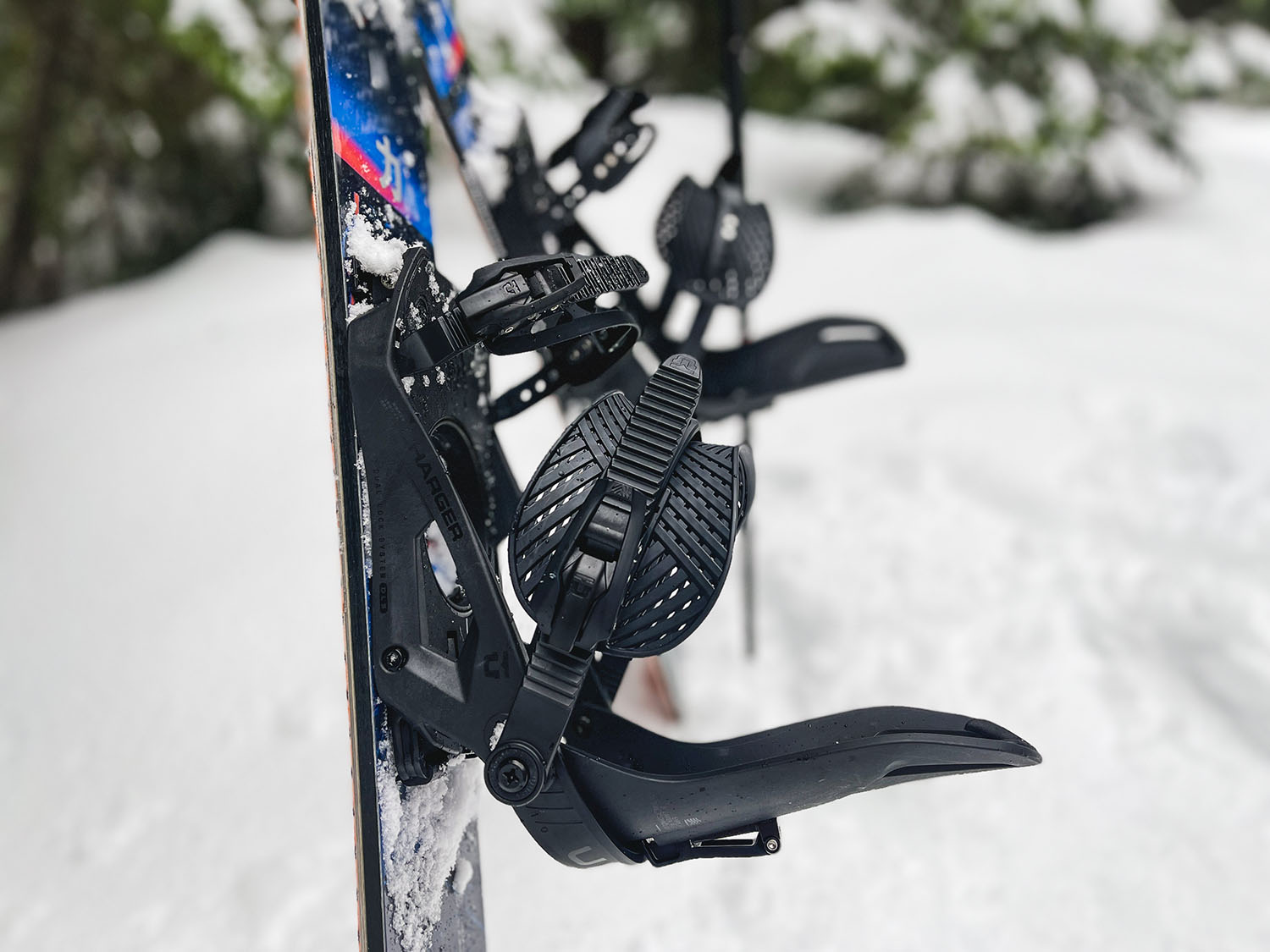 Neo-Slasher Charger Review - Hood River Bike and Snowboard Shop