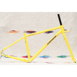 Bassi Coyote | M / 17.5