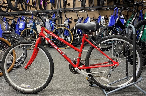 giant upland bicycle