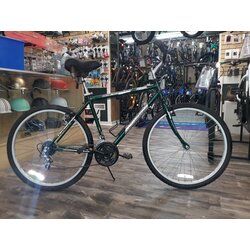 Used Bike Used Magna Glacier Point 15 Speed (Green)