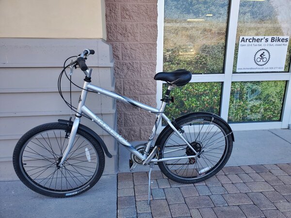 Trek Navigator 50 Silver Large (USED 