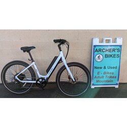 Aventon Pace 500 ST Comfort EBike MD WT (used)