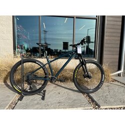 Specialized Used - Fuse Sport 27.5