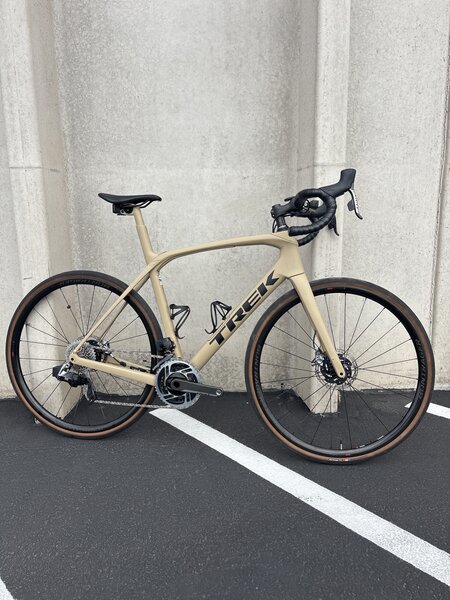Trek Domane SLR 9 eTap ProjectOne 56cm *Used - Mad Dog Cycles