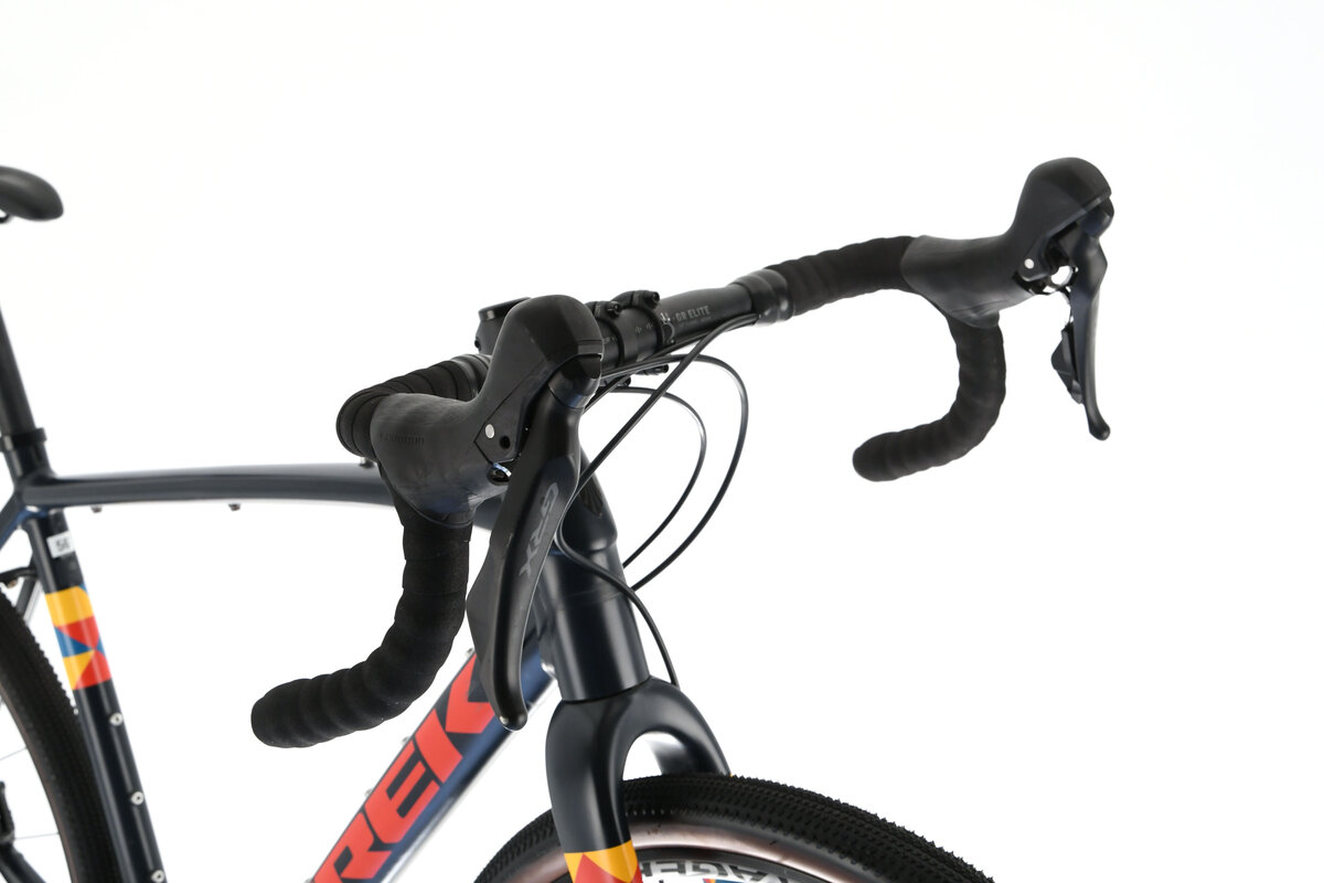 Trek Checkpoint ALR 5 - 56cm - Wheel & Sprocket | One of America's