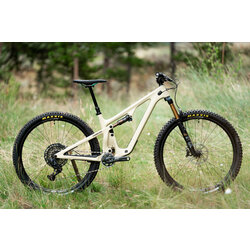 Mountain - www.victoryvelo.com