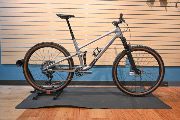 Trek Top Fuel 9.8 GX AXS DEMO