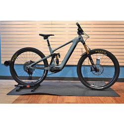 Yeti Cycles 160E T3 X0 T-TYPE w/ EXC 1501 Carbon Wheels DEMO