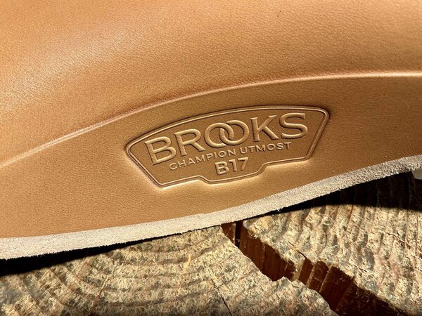 Brooks B17 Utmost Natural Saddle - Angry Catfish | Minneapolis