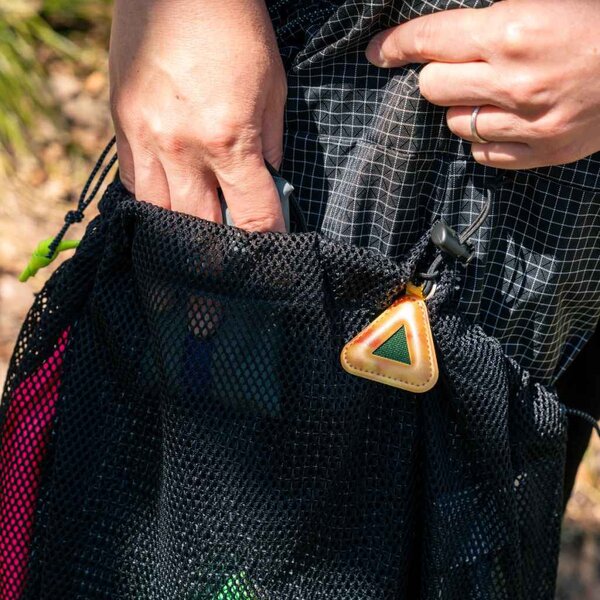 Blue Lug MINI triangle reflector - Fire Dye - Angry Catfish