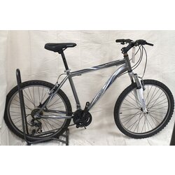 Store-Branded Trade-In: Schwinn Aluminum Comp 20in - Silver