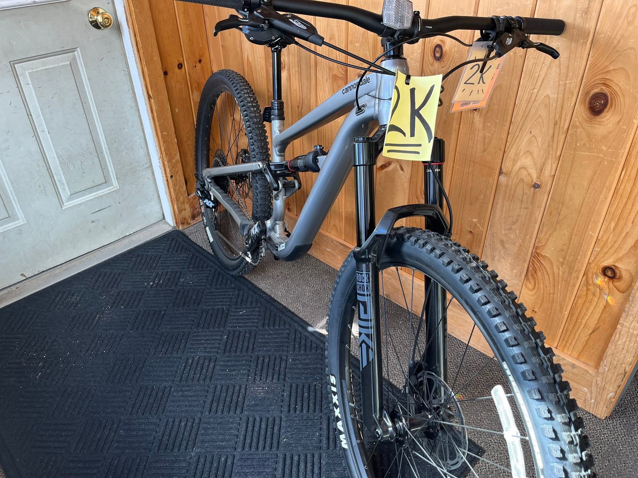 tent space Exped Outer II Size:Youth - Xtra Small Designed for families K0176-AL is in stock. Gazelle Bikes Ultimate C380
