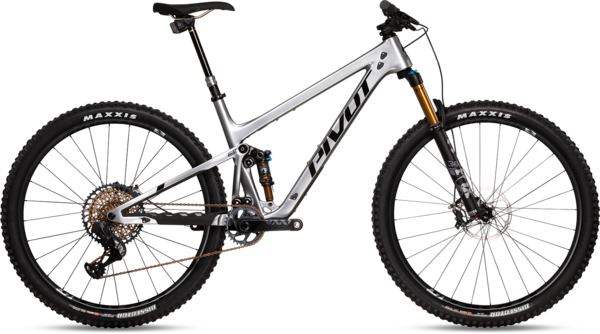 Pivot Cycles Trail 429 Team XX1 AXS w/Carbon Wheels 