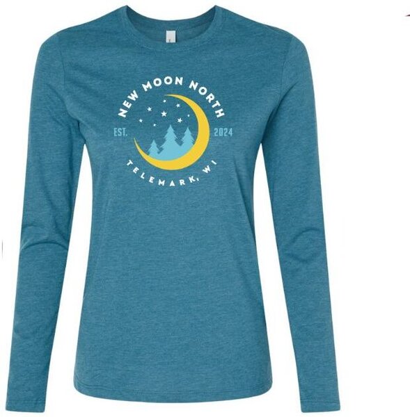 New Moon Women's New Moon North Logo'd Long Sleeve T's 