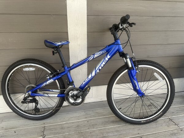 trek mountain track 220 bicycle MT 220 7sp