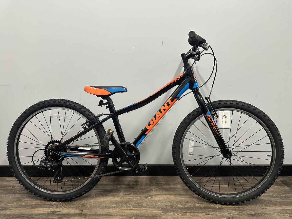 Giant XTC Jr - Pedal & Spoke | Aurora, IL