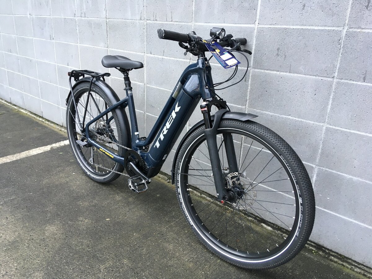 Trek 2020 Allant+ Lowstep M DEMO BIKE Oak Bay Bikes