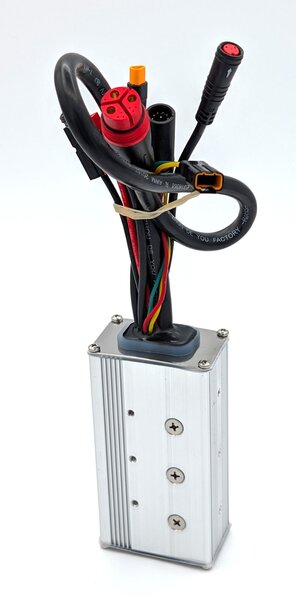 Bakcou Kodiak AWD SD Controller Rear