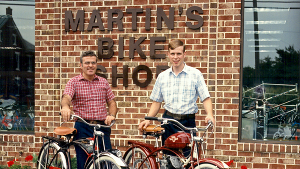 Allan and Dale in front of 1985 bike shop.