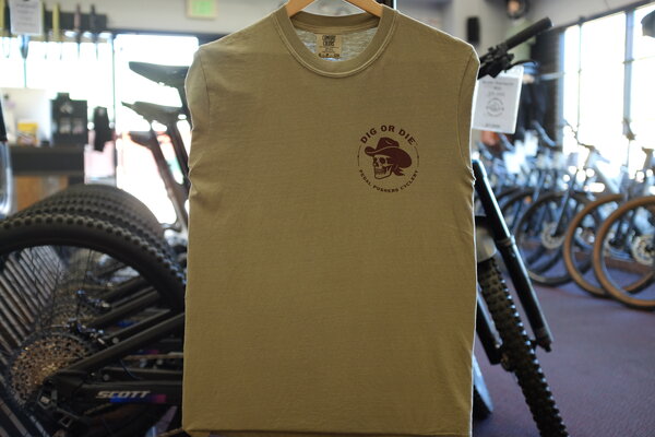 Comfort Colors Dig or Die Tee