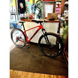 Trek Marlin 6 *Used Rental*