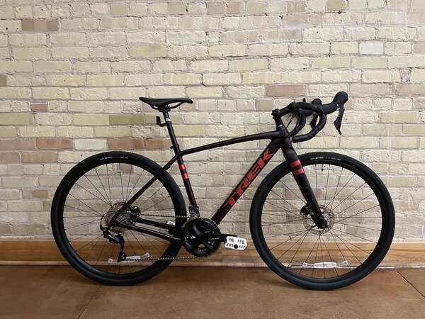 Trek Checkpoint ALR Gen 2 105 11-speed