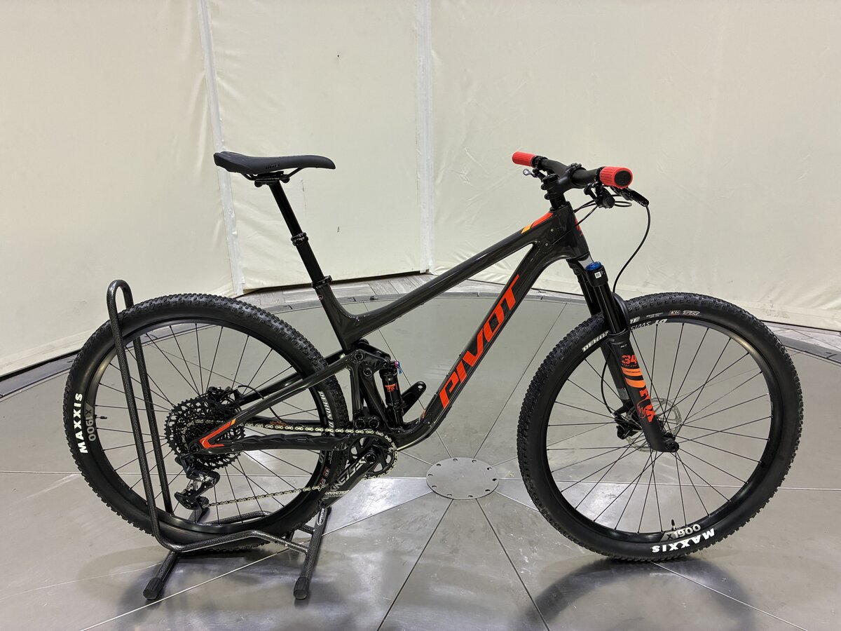 Pivot Cycles Mach 4 SL Ride GX/X01 - Broward Motorsports Bicycles