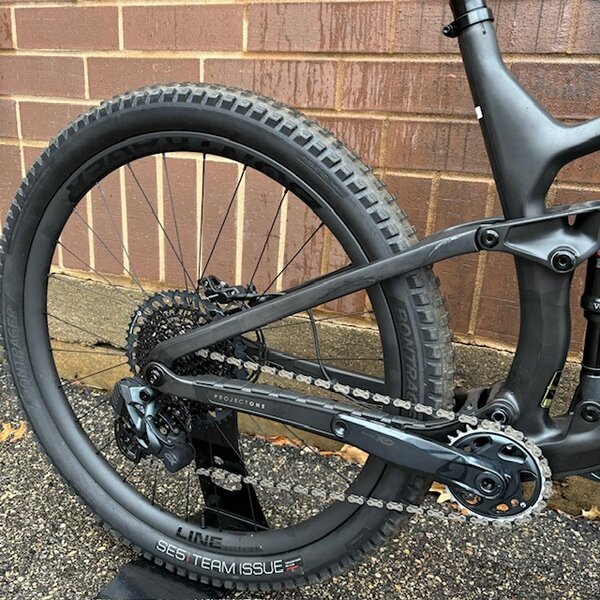 Trek Scratch and Blemish Fuel EX 9.8 GX AXS Gen 5 - Freewheel Bike