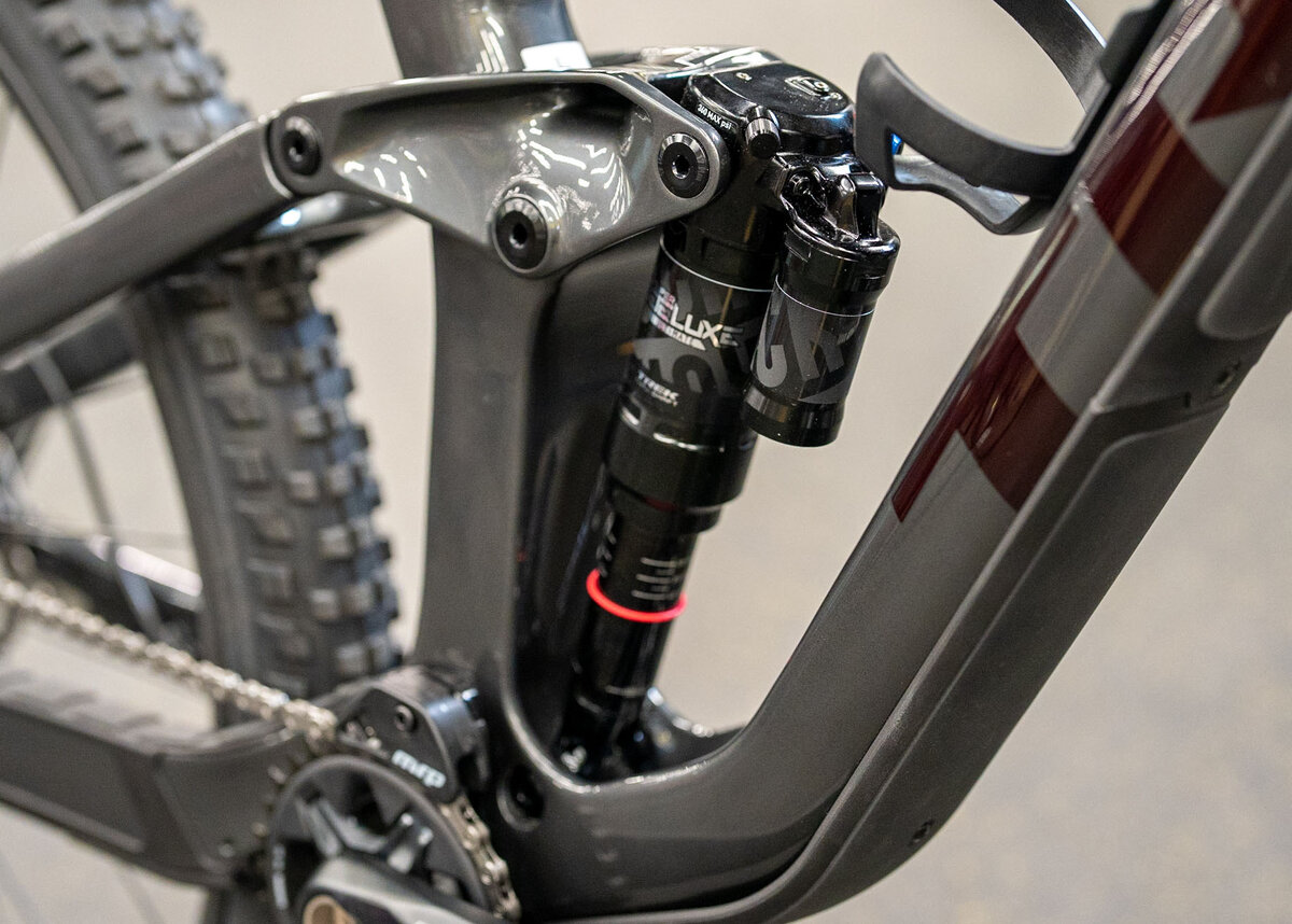 Trek Slash 9.8 XT Project One Lithium 