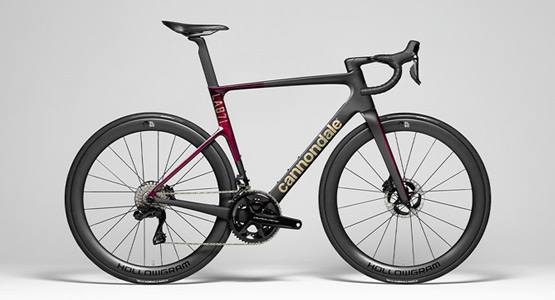 An image of the new Cannondale SuperSix EVO