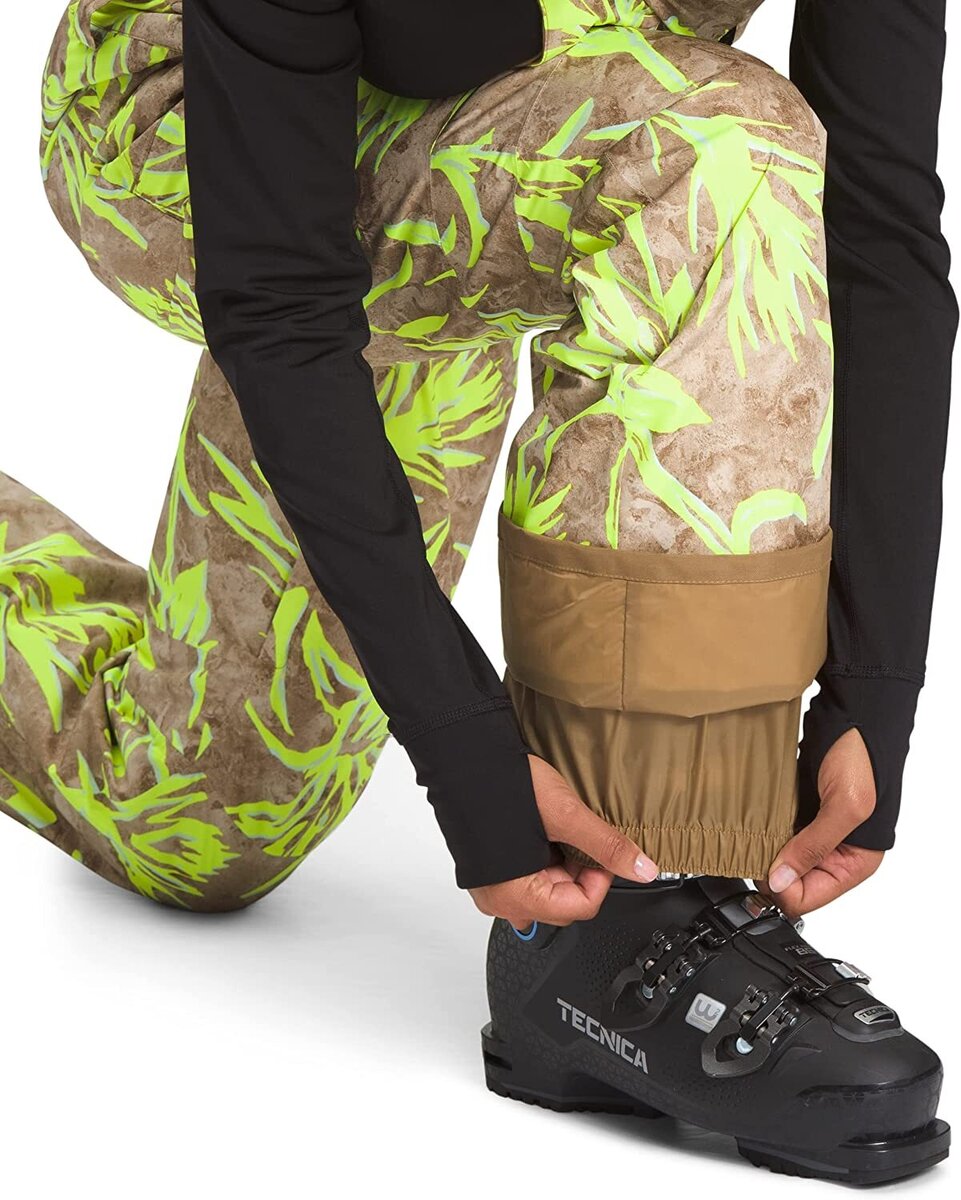 セール✨THE NORTH FACE ウィメンズ フリーダム ビブ 植物柄S/P The North Face Women's Freedom Insulated Bib Utility Brown Prairie