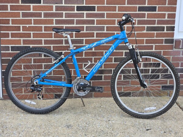 Fuji Pre-Owned Used Fuji Nevada 5.0 Mountain Bike - Size Small