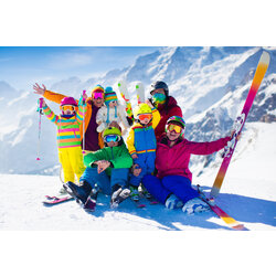 RJ Bradley's 2023/2024 Junior Ski Leasing Pre-Sale