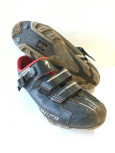 Specialized COMP MTB SHOE BLK/RED WIDE 44/10.6 USED