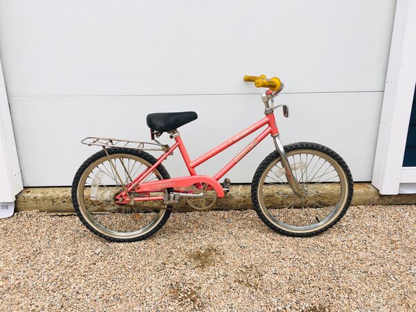General Cruiser 20"ST Red USED