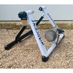 Ascent Ascent Fluid Trainer USED
