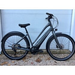 Specialized Turbo Como 4.0 650b – Low-Entry Gray Lg USED