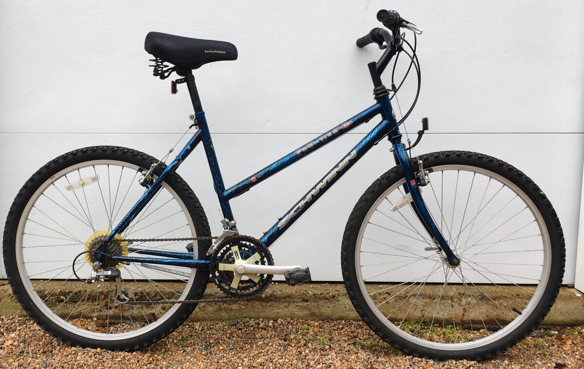 Schwinn Frontier StepThru Blue 19" Stedman's Bike Shop