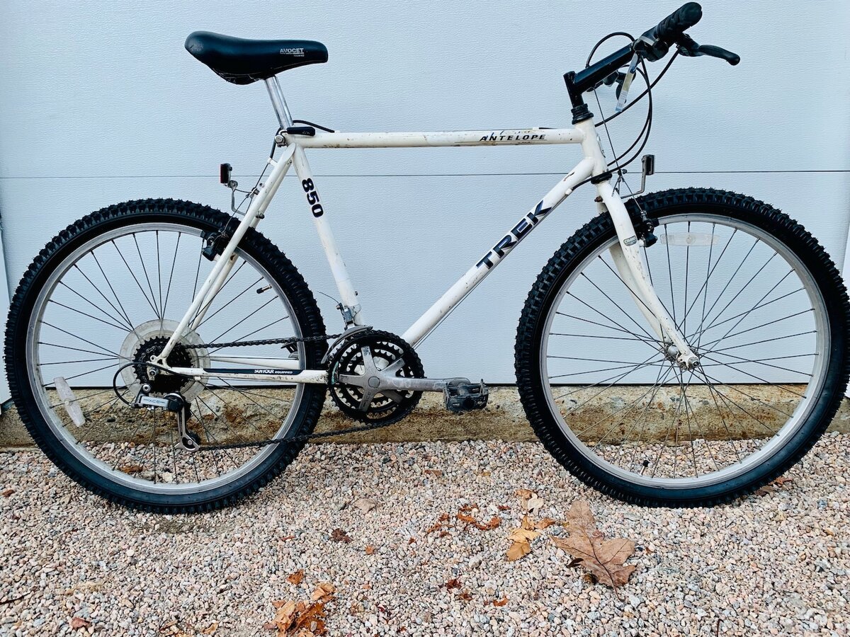 Trek Antelope 850 Wht 21" USED Stedman's Bike Shop