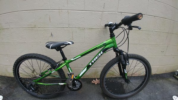 Trek Used MT220 24"wheel Green 2012