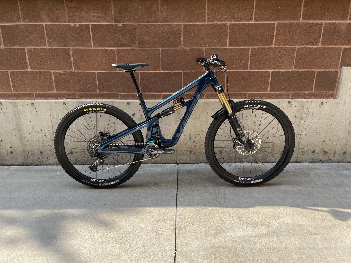 Yeti Cycles USED Yeti SB160 T1 GX/X01 23 Cobalt Medium - Golden
