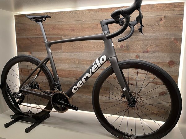 Cervelo サーベロ S5 サイズ51 2019 Di2 zipp 303 Cervelo サーベロ S5 サイズ51 2019 Di2 zipp 303 - メルカリ