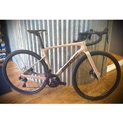 BMC 51cm & 54cm BMC Roadmachine One Shimano Ultegra Di2